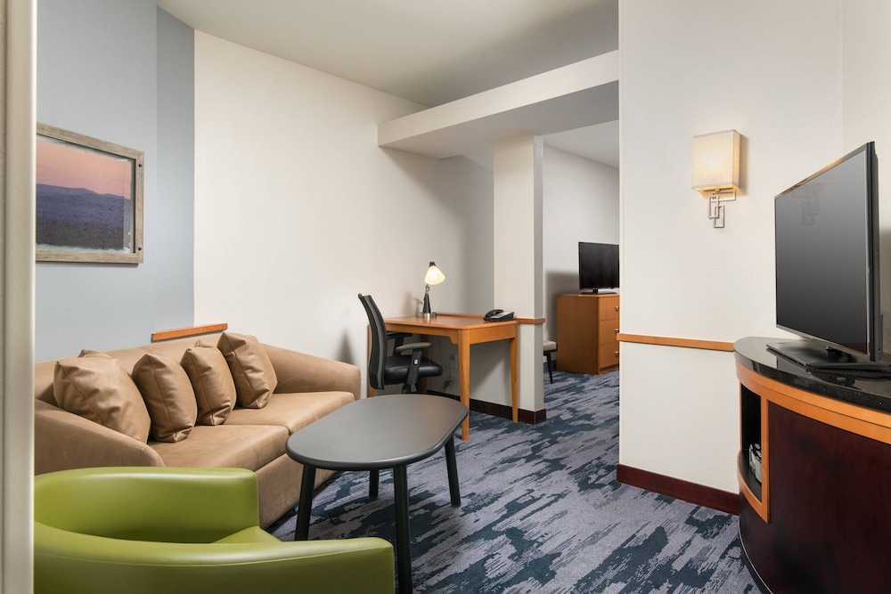 Fairfield Inn & Suites Chattanooga I 24 Lookout Mountain - photo 9