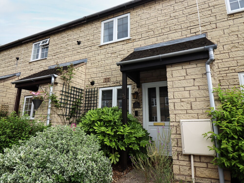 Maple Cottage — 4-Star Luxury Hotel in Broadway, United Kingdom