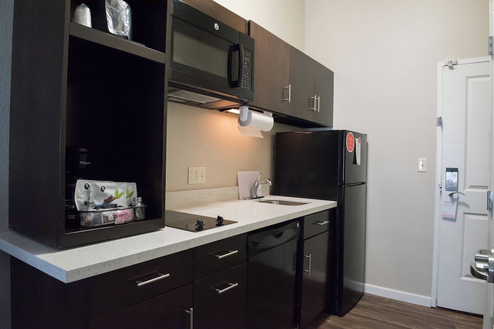 TownePlace Suites by Marriott Battle Creek - photo 18