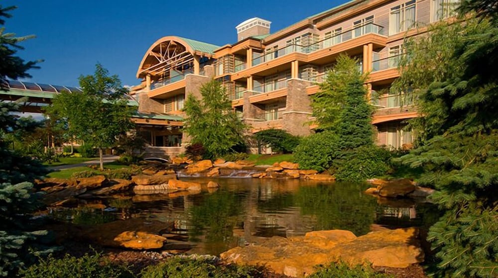 The Lodge at Turning Stone Resort Casino — 5-Star Luxury Hotel in Verona, United States