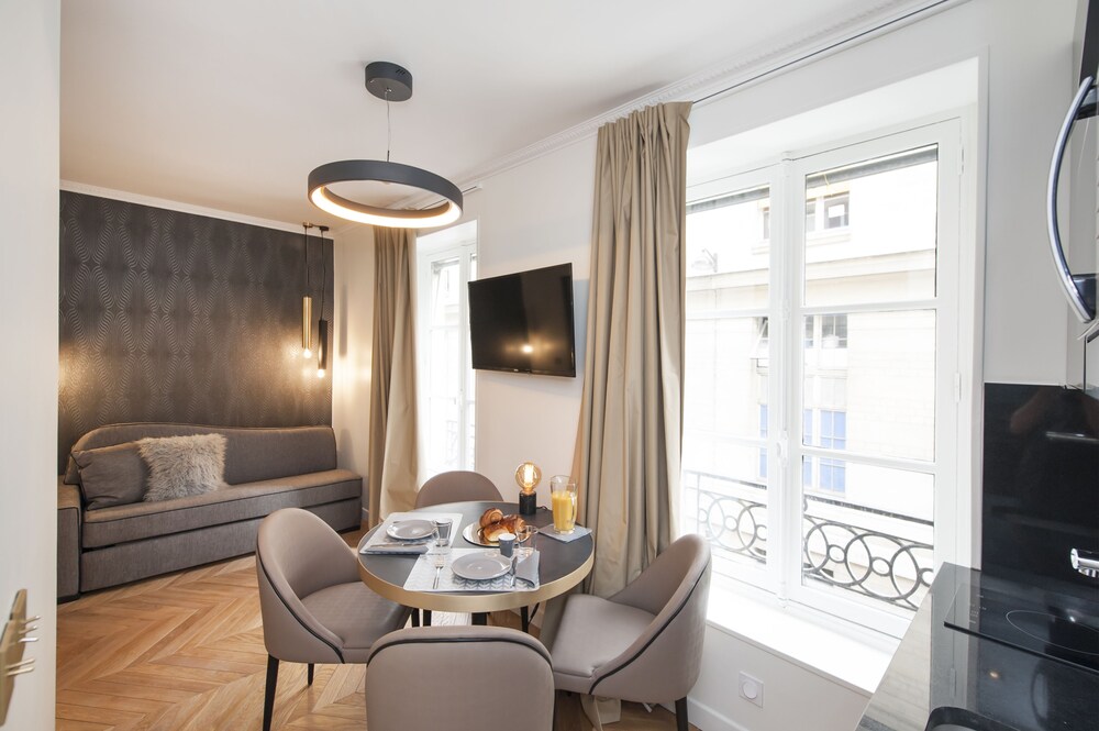 Odeon Saint Germain Apartments — 4-Star Luxury Hotel in Paris, France