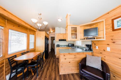 Hart's Camp Airstream Hotel & RV Park - photo 15