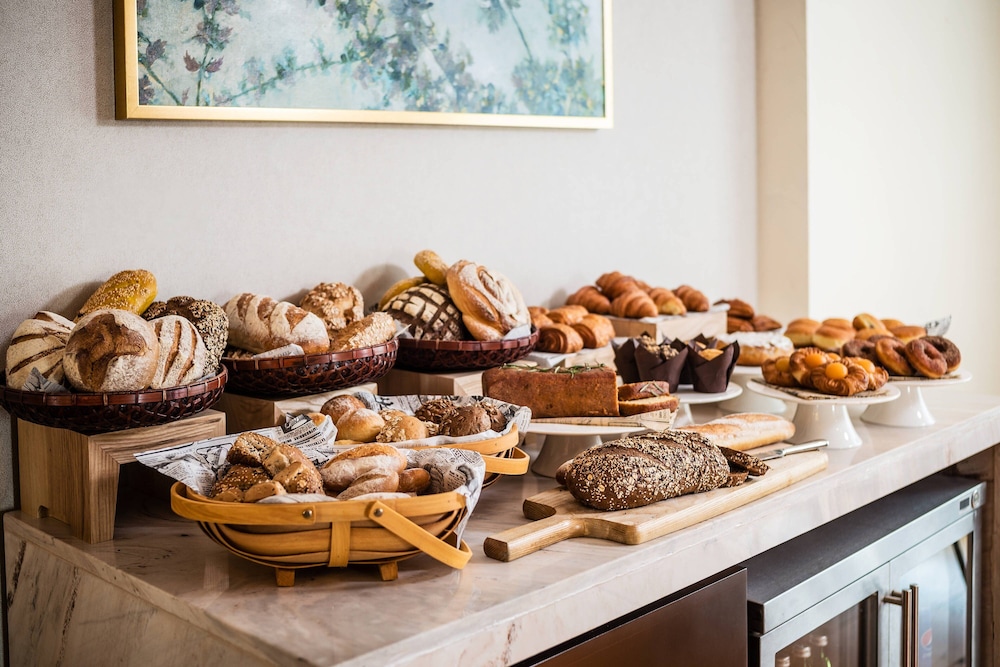 מזון ומשקאות