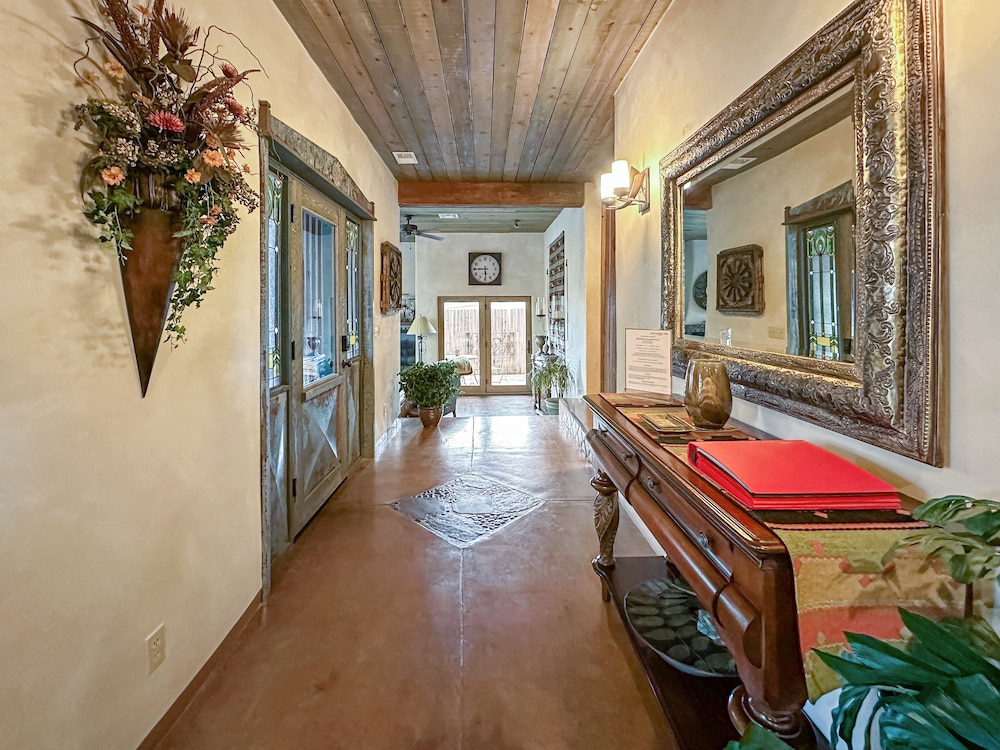 Matterhorn Inn - photo 13