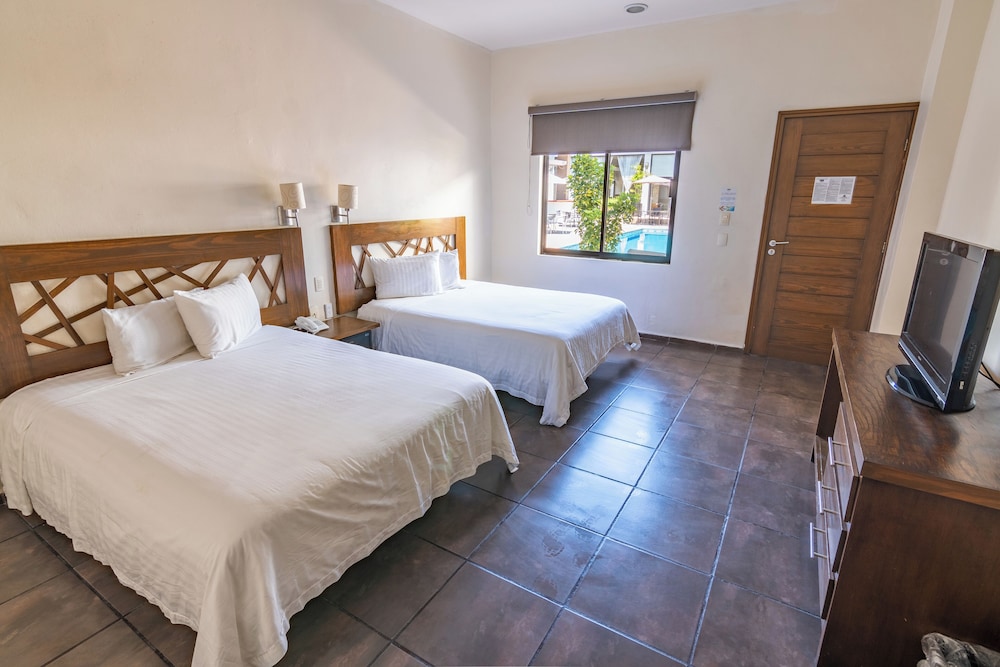 Hotel Tres Soles — Ciudad Madero