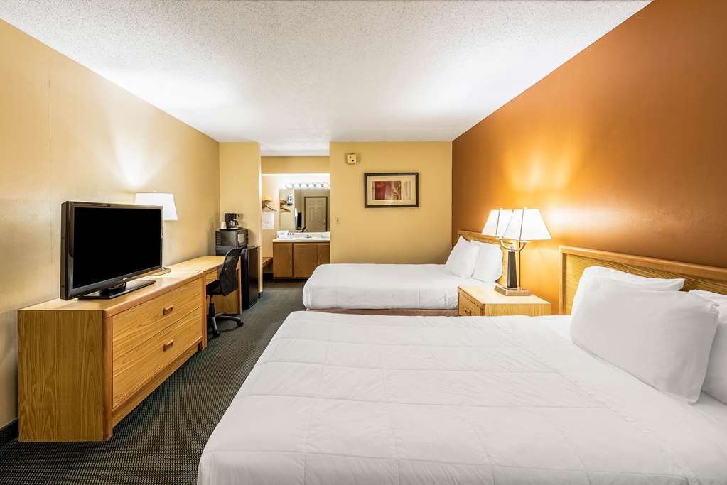 Americas Best Value Inn & Suites St. Marys - photo 22