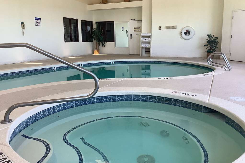 Baymont Inn & Suites by Wyndham - photo 7