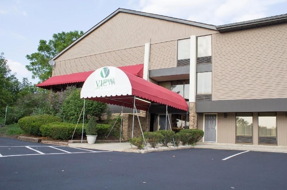 The View Inn & Suites - photo 43
