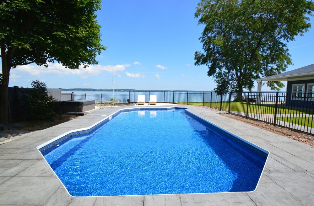 Waters Edge B&B Resort - photo 28