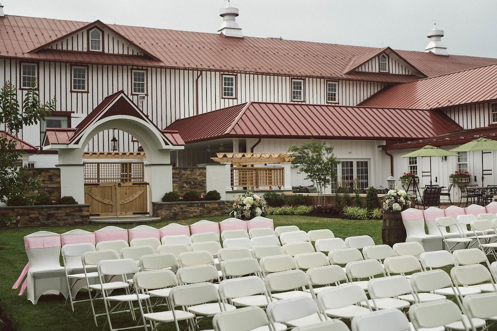 Normandy Farm Hotel and Conference Center - photo 32
