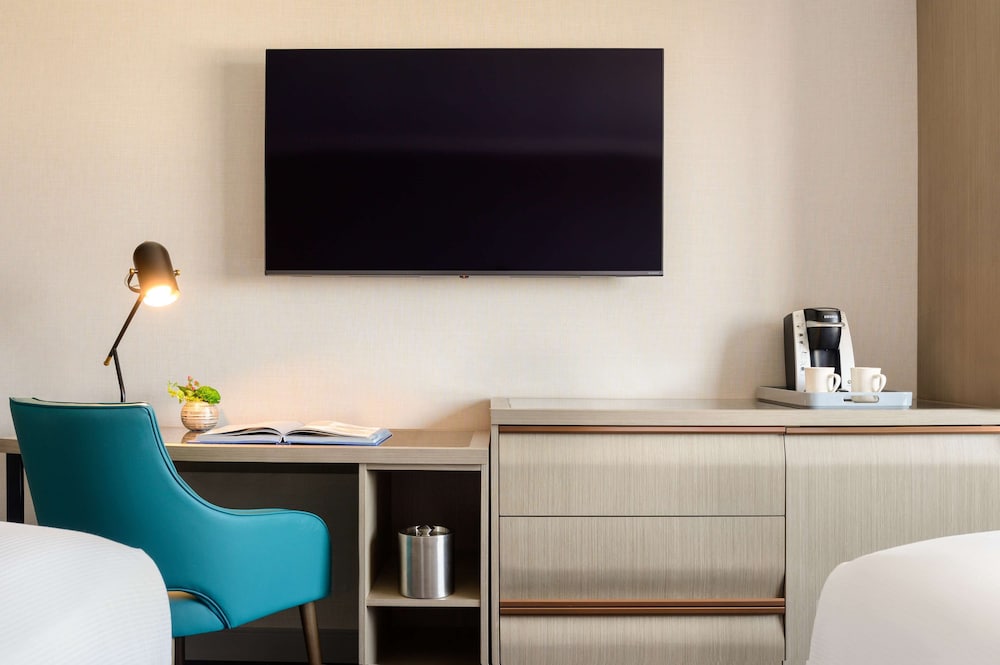 DoubleTree by Hilton San Francisco South Airport Blvd - photo 38