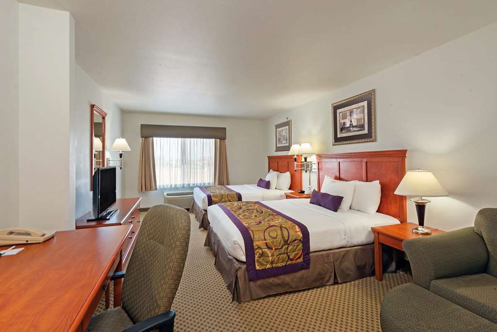 La Quinta Inn & Suites by Wyndham Kennewick - photo 16