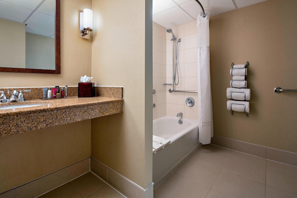 Houston Marriott West Loop by The Galleria - photo 14