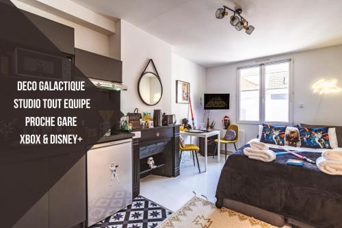 Explorereims Studio Intergalactique Chic Proche Gare Centre in Reims, France