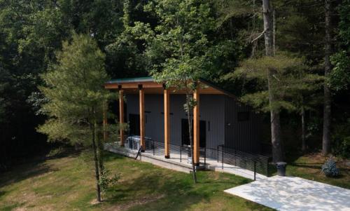 Legends Lane E by The Chalets - carbon neutral hotel in Logan