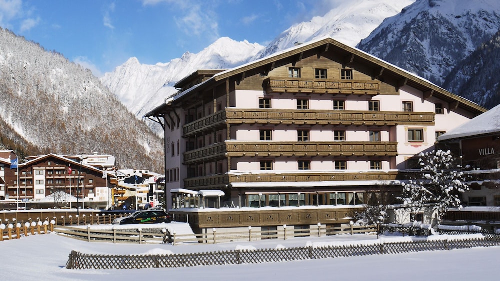 Parkhotel Sölden - carbon neutral hotel in Soelden