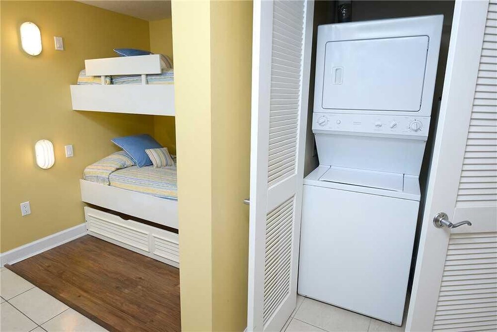 Grand Panama 106 Tower I Two Bedroom Condo - photo 20