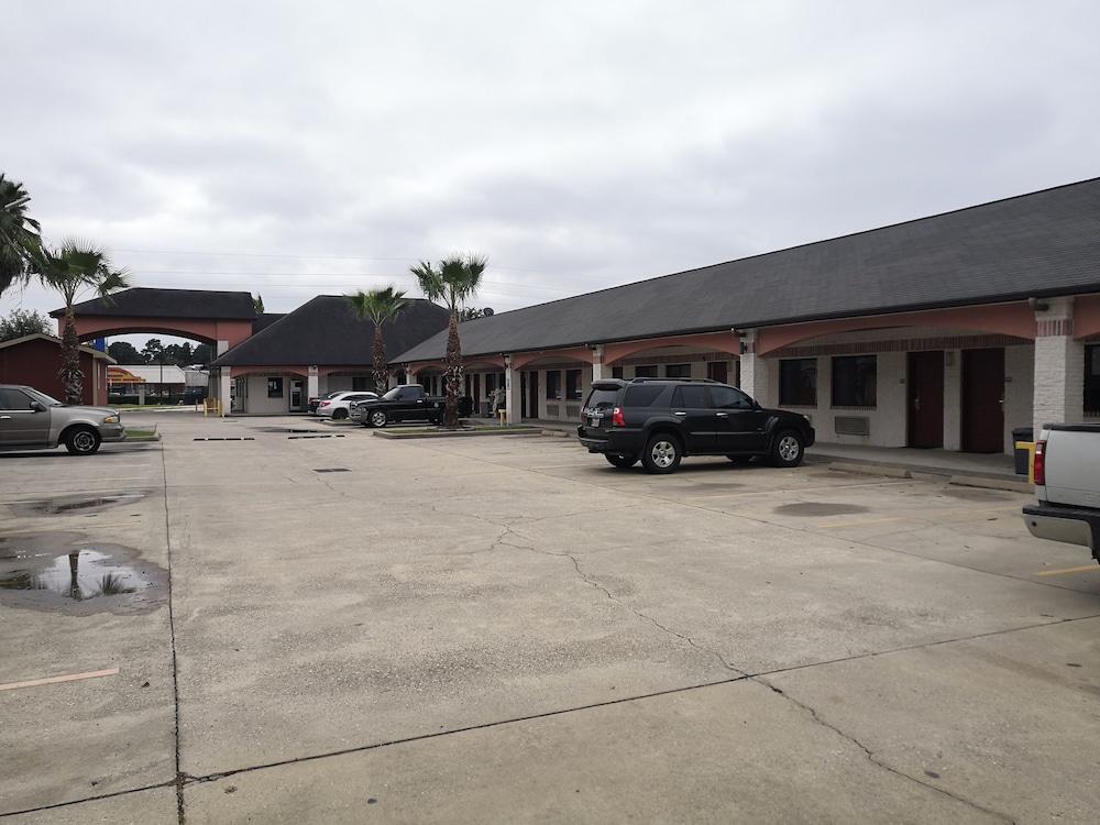 Scottish Inns and Suites Iah Airport West Houston - photo 2