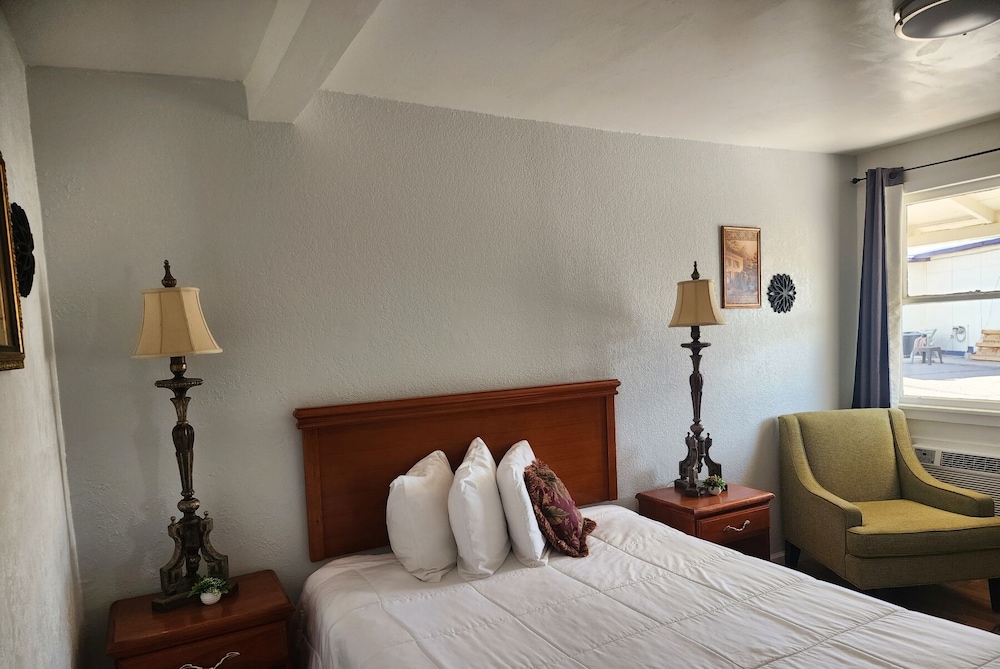 Rose's Motel - photo 43
