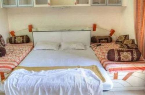 14 Square Magarpatta 2 - last minute hotel in Pune