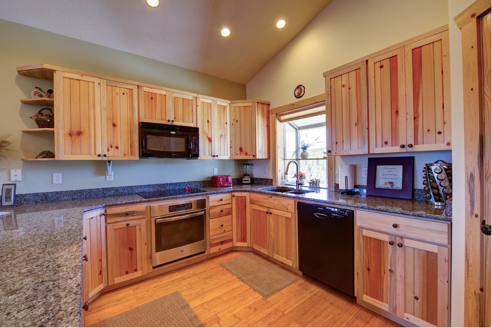 Ridgetop Hideaway - photo 7