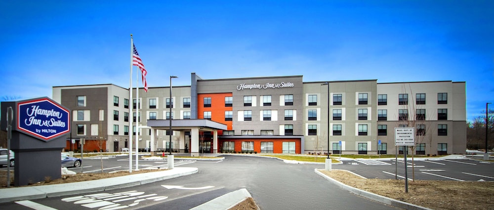 Hampton Inn & Suites North Attleboro - featured photo