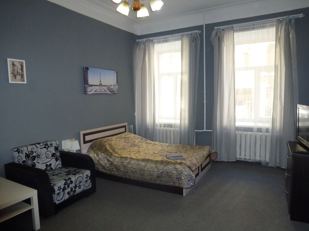 4Room - last minute hotel in Saint Petersburg
