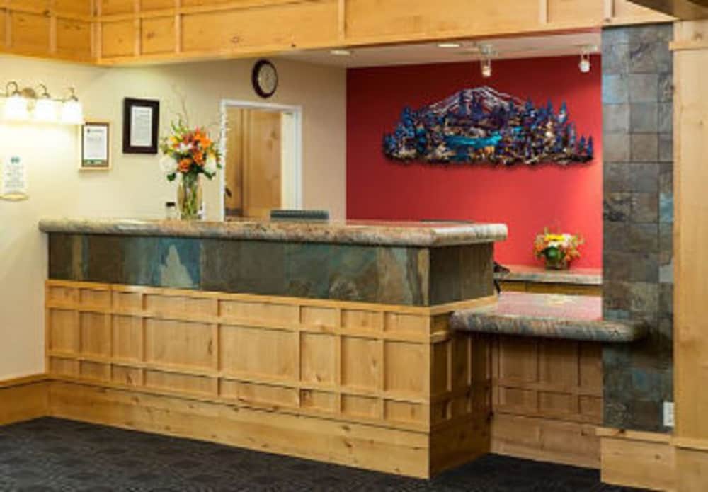 TownePlace Suites Bend Near Mt. Bachelor - photo 2