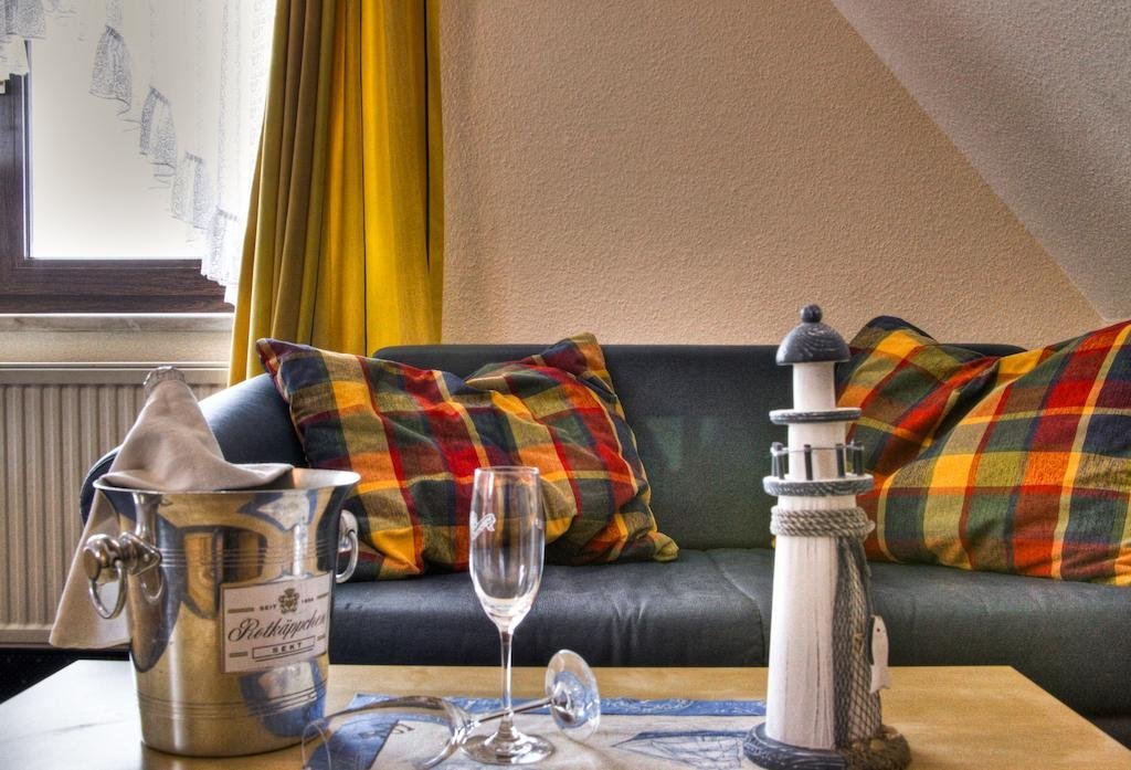 Hotel & Restaurant Am Wasser — hotel in Wiek