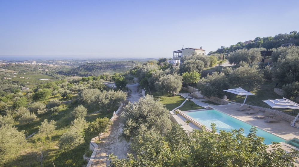 Tenuta Olive Alive in Noto, Italy