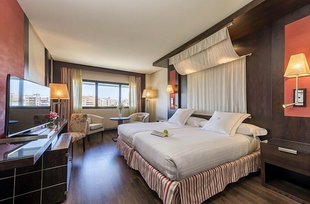 Hotel Córdoba Center — 4-Star Luxury Hotel in Cordoba, Spain
