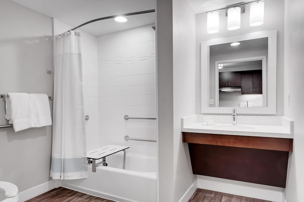 TownePlace Suites Fort Worth University Area Medical Center - photo 16