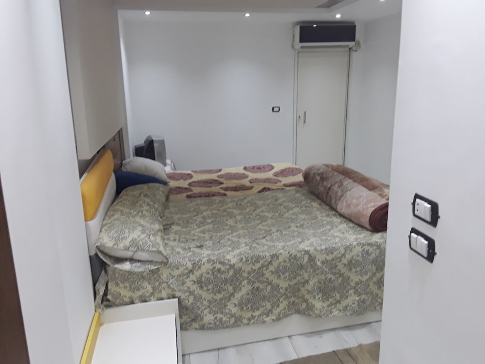Lovely 2 Bedroom Apartment in Miami Alexandria — 4-Star Luxury Hotel in Alexandria, Egypt