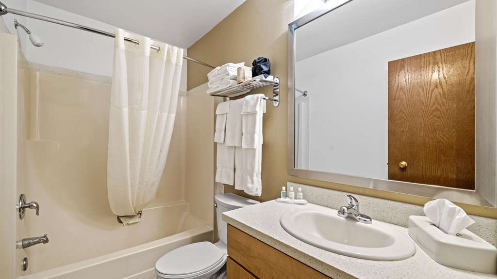 Clarion Hotel & Suites Fairbanks near Ft. Wainwright - photo 50