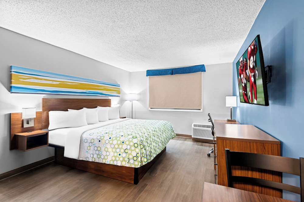 HomeTowne Studios by Red Roof & Conference Center Cortland - photo 19