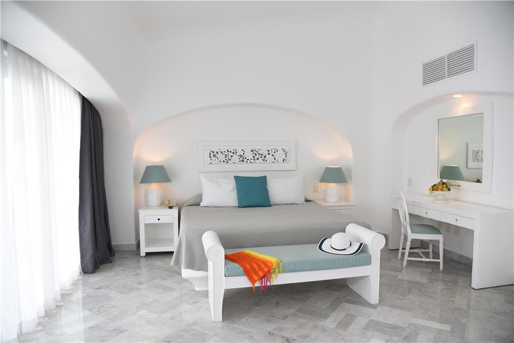 Suite Fantas a con Jacuzzi Torre Albina