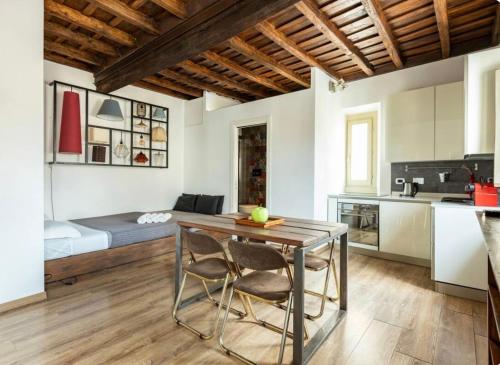 Colosseo Suite — 4-Star Luxury Hotel in Rome, Italy