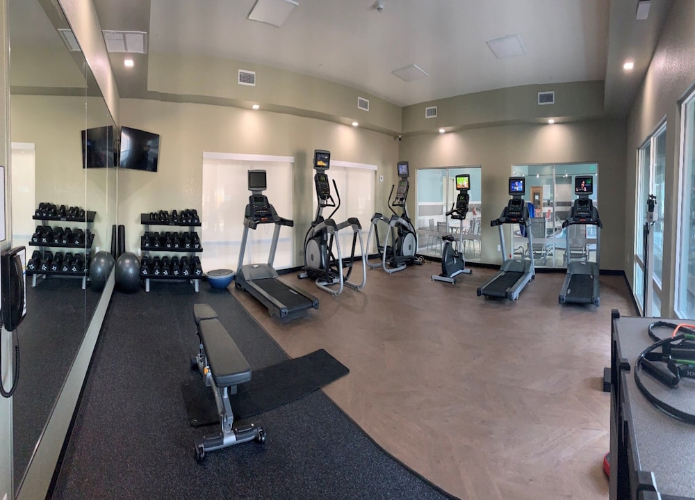 Holiday Inn Express & Suites Canon City - photo 6