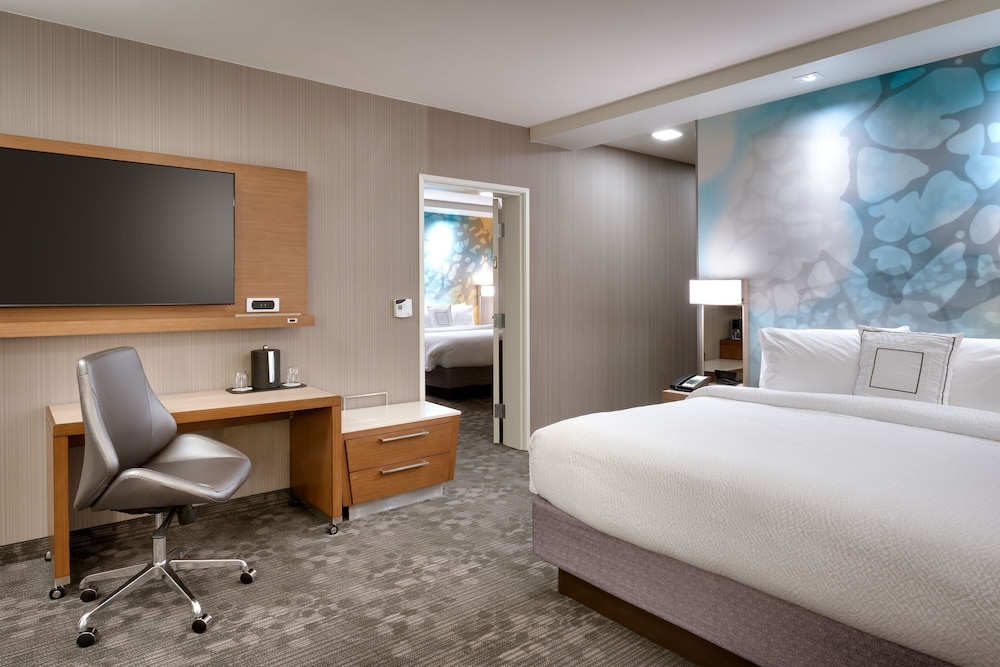 Courtyard by Marriott Los Angeles LAX Hawthorne - photo 14
