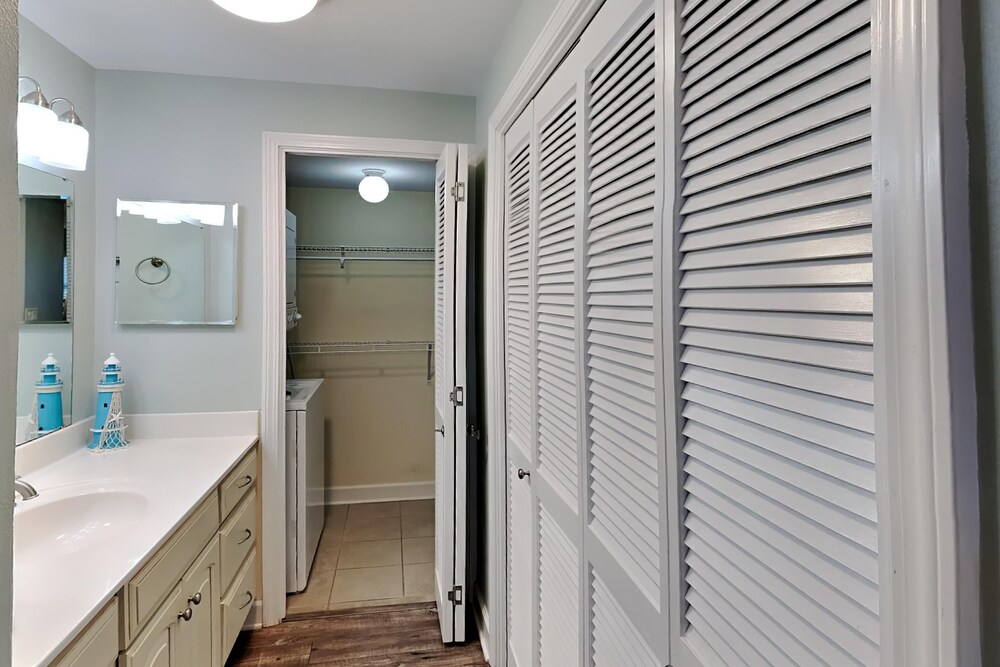 Regency Towers by Southern Vacation Rentals - photo 346