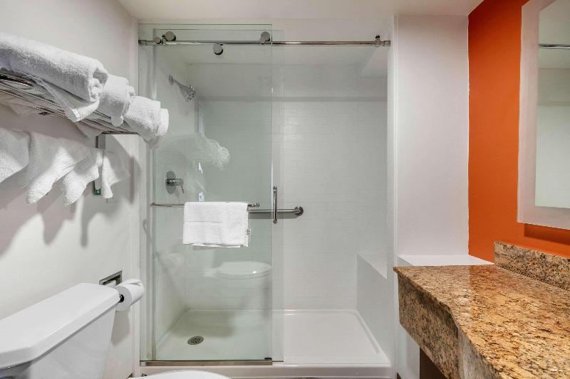 Clarion Inn - photo 28