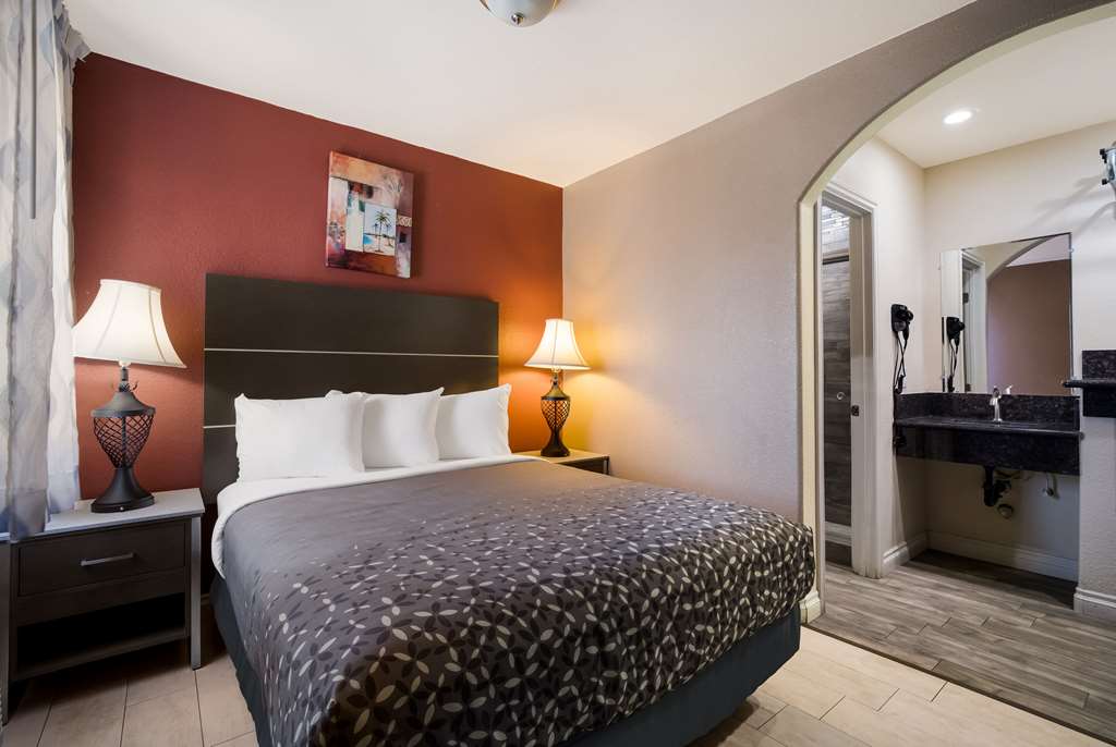 Rodeway Inn near Coachella - photo 22