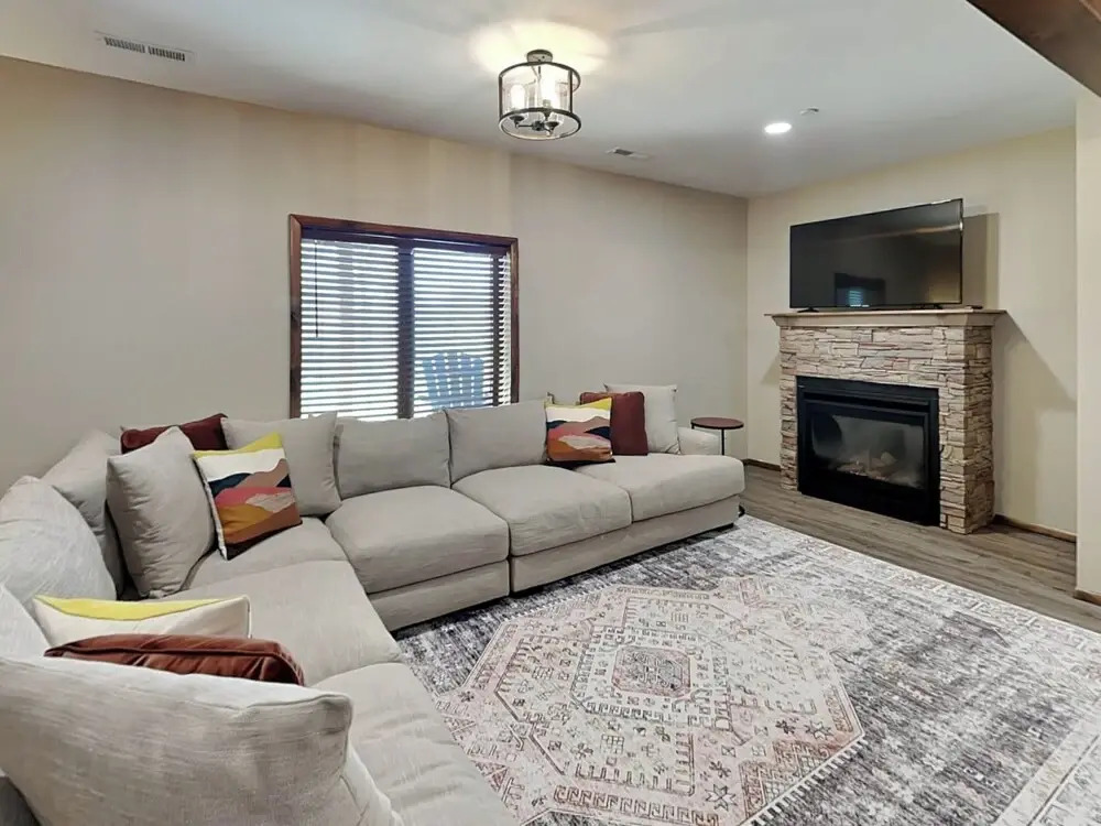 Falcons Landing in Mchenry, United States