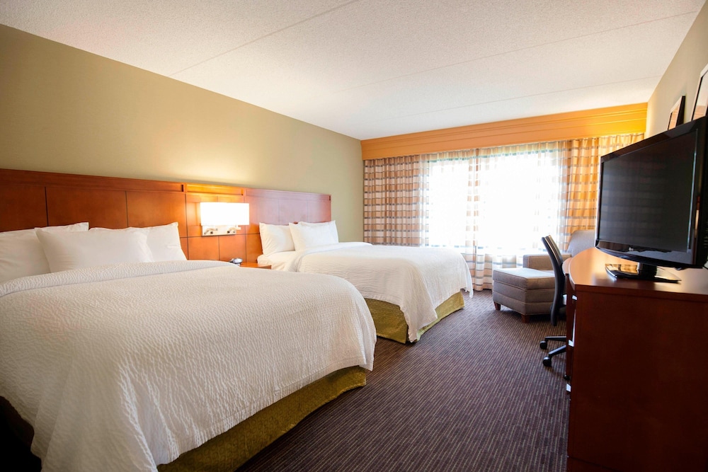 Courtyard by Marriott Ithaca Airport University - photo 6