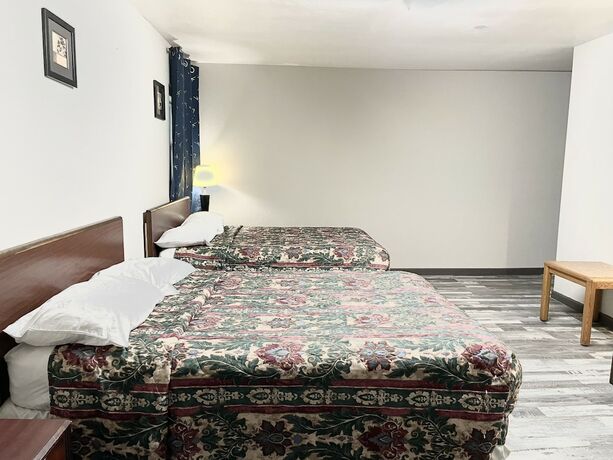 Azure Sky Motel - photo 3