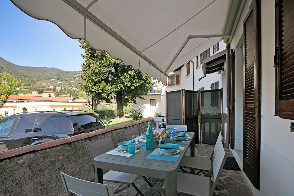 Elizabeth House 100m Lake & Priv.parking — 4-Star Luxury Hotel in Toscolano Maderno, Italy
