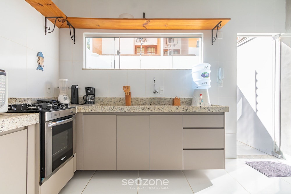 Duplex Elegante c Piscina a 280m da Praia PRM007 — 4-Star Luxury Hotel in Santa Cruz Cabralia, Brasil