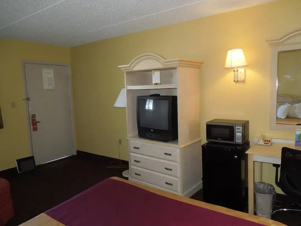 Super 8 Beachwood Cleveland Area - photo 20
