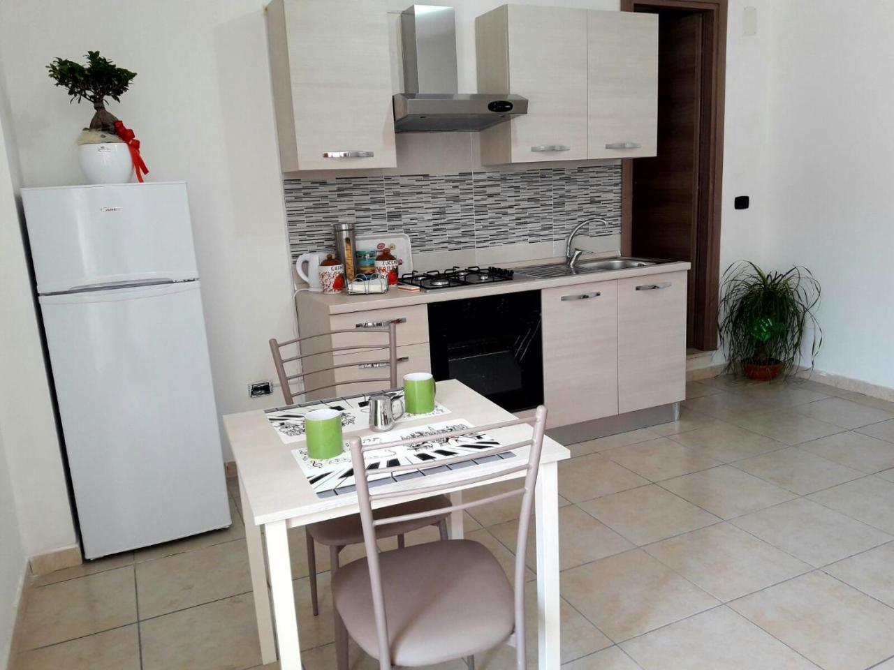 Fly To Napoli - last minute hotel in Naples