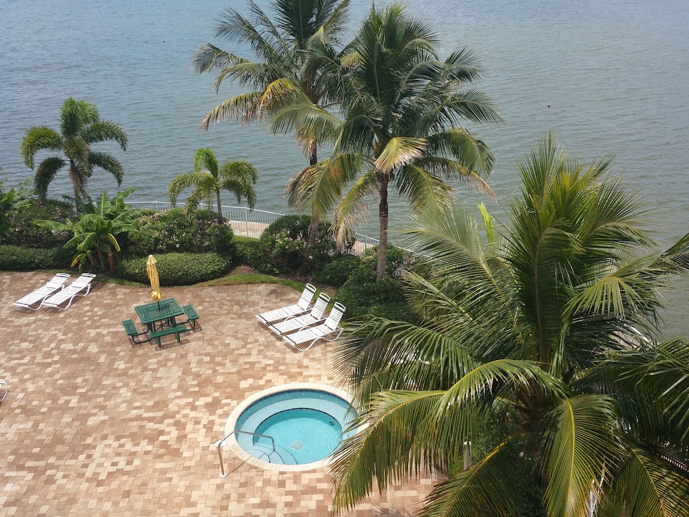 Boca Ciega Resort - photo 30